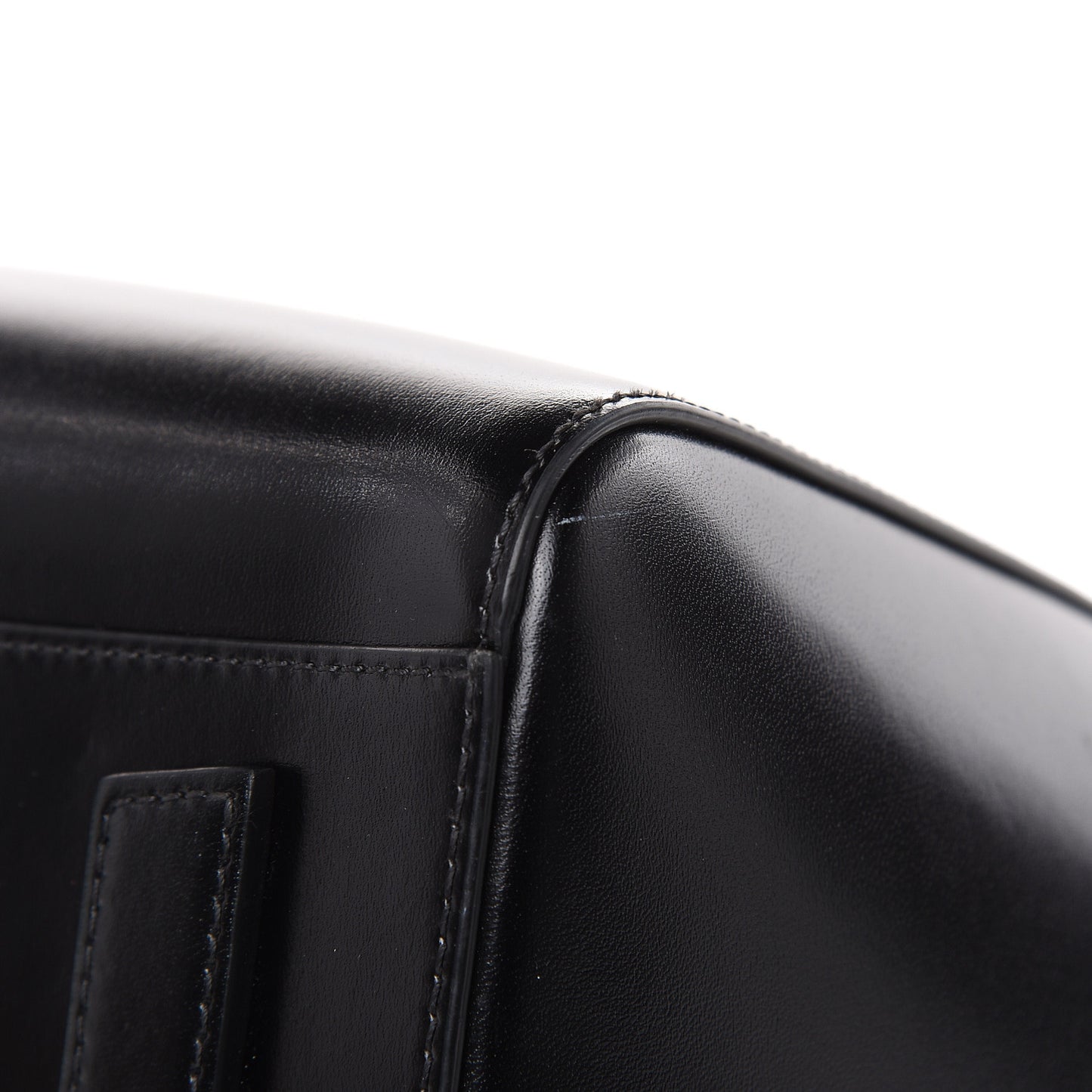 Shiny Lord Calfskin Medium Antigona Black