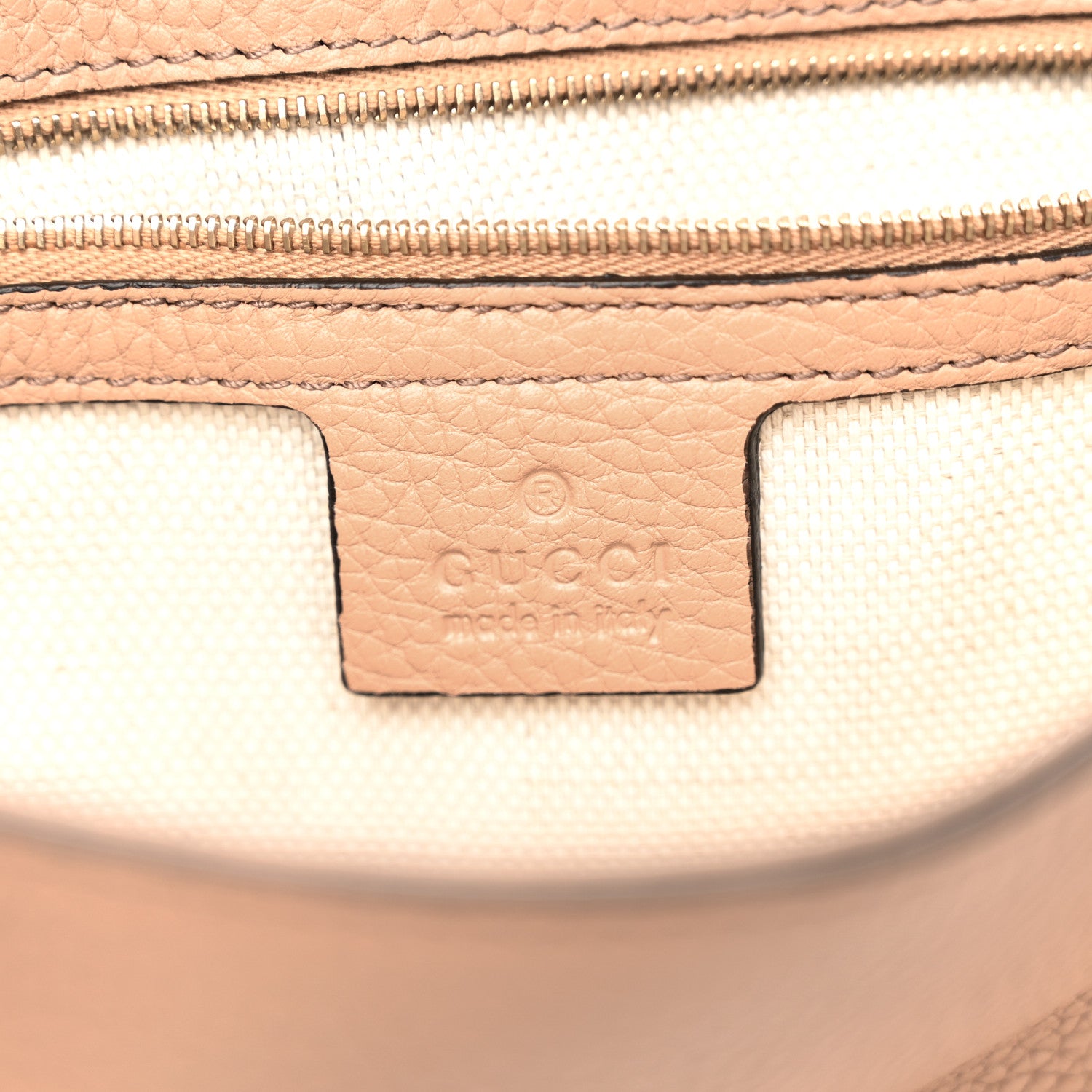 Gucci Pebbled Calfskin Medium Soho Flap Crossbody Camelia 6 of 10