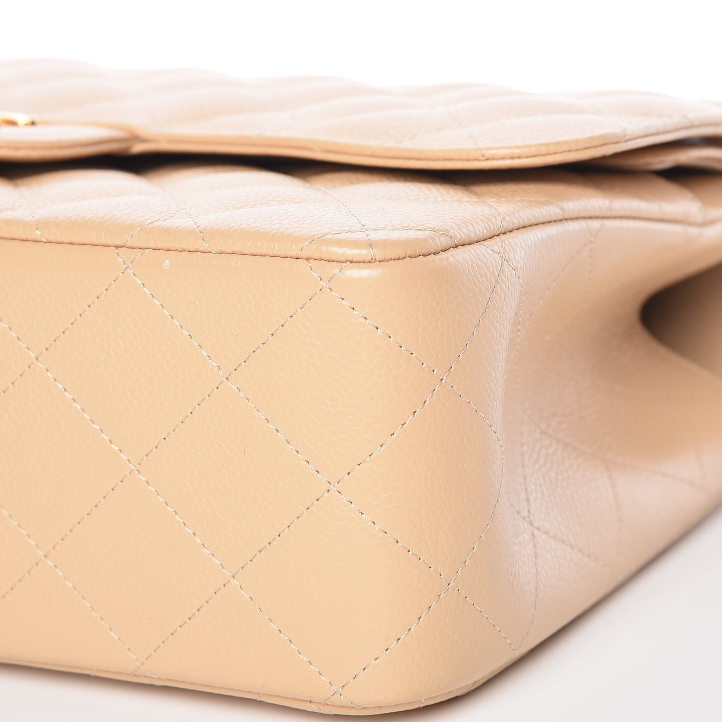 Caviar Quilted Jumbo Double Flap Beige Clair