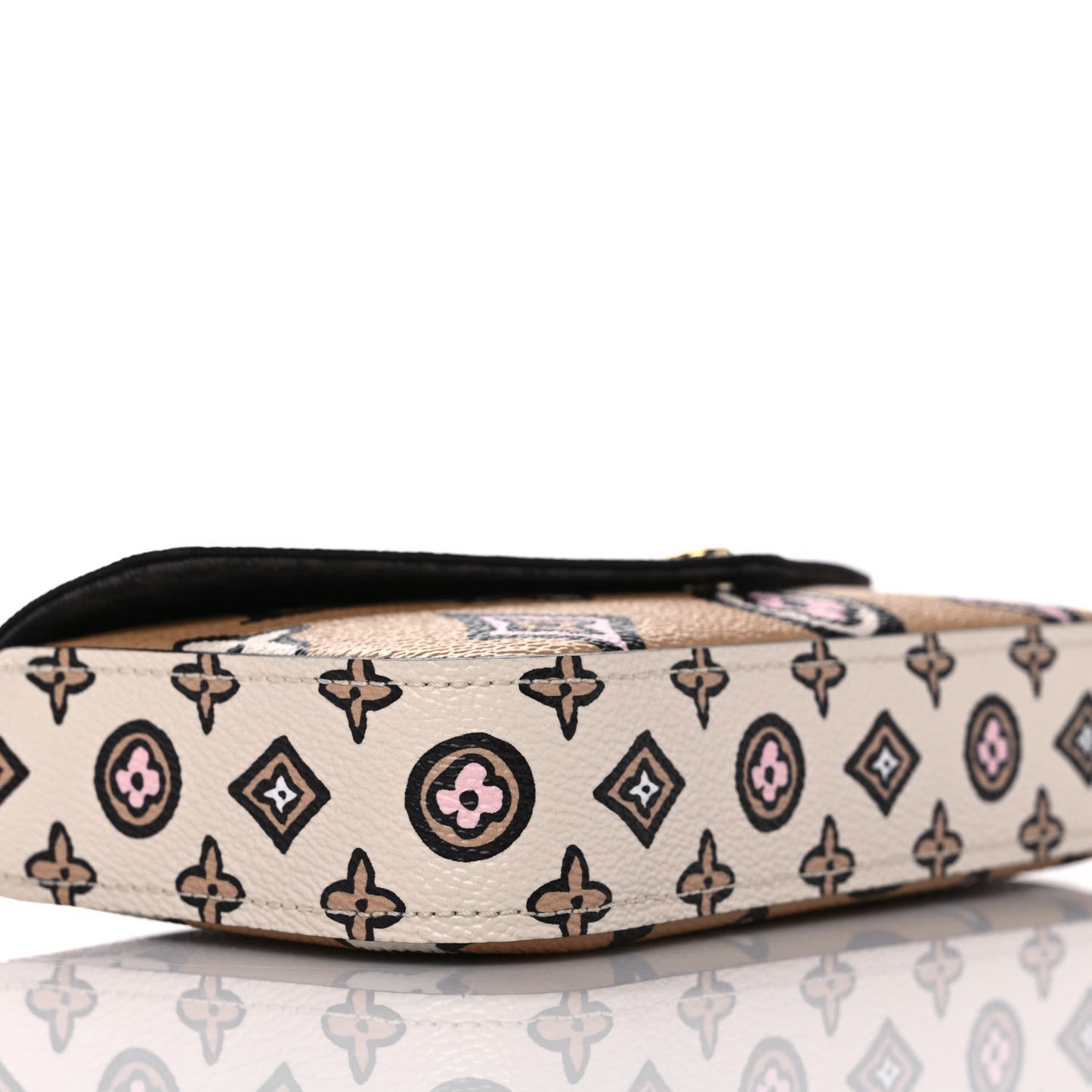 Monogram Wild At Heart Felicie Strap & Go Arizona Creme