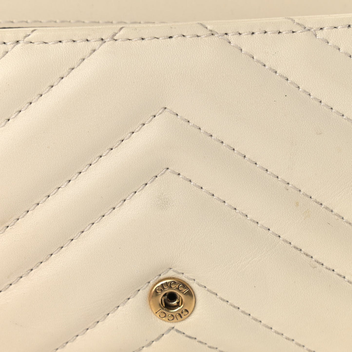 Calfskin Matelasse Super Mini GG Marmont Shoulder Bag White