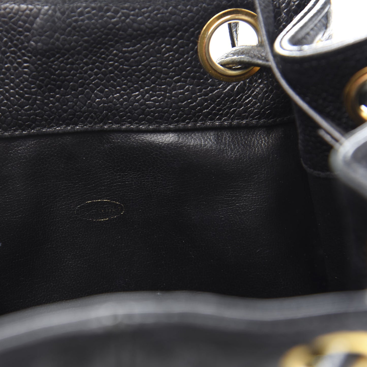 Caviar Quilted Drawstring Shoulder Bag Black