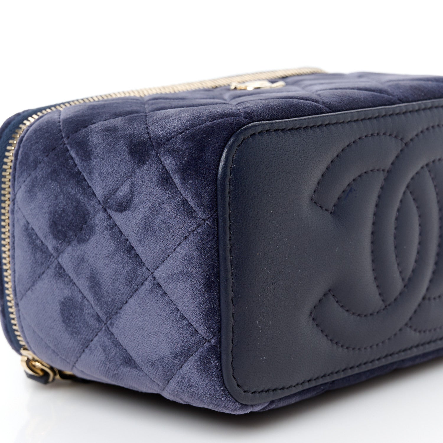 Chanel Velvet Quilted Small Pearl Crush Vanity Case Navy 9 of 12