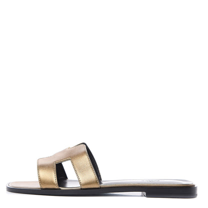 Hermes Metallic Nappa Oran Sandals 38 Vert Bronze 1 of 8