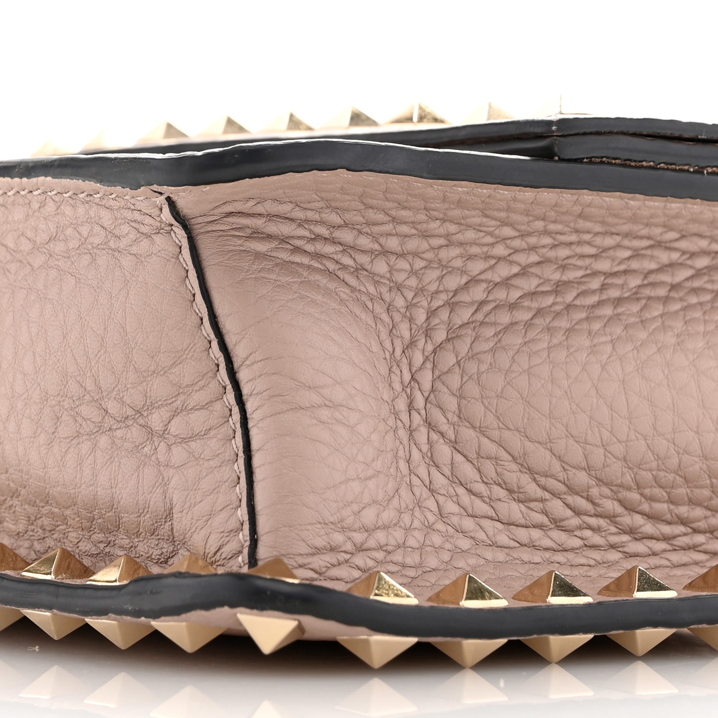 Pebbled Calfskin Rockstud Side Slip Crossbody Poudre