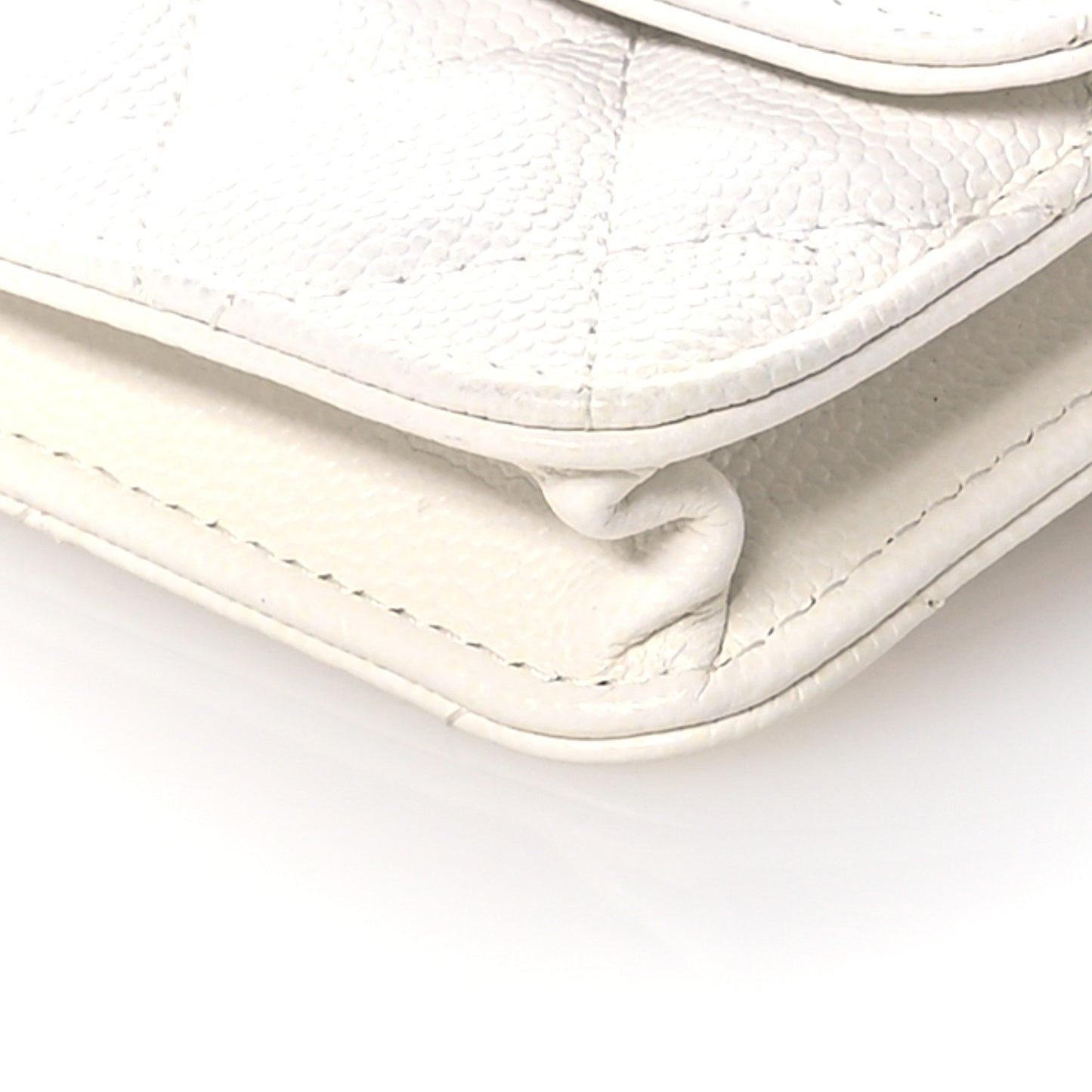 Caviar Quilted My Everything Belt Flap Card Holder White