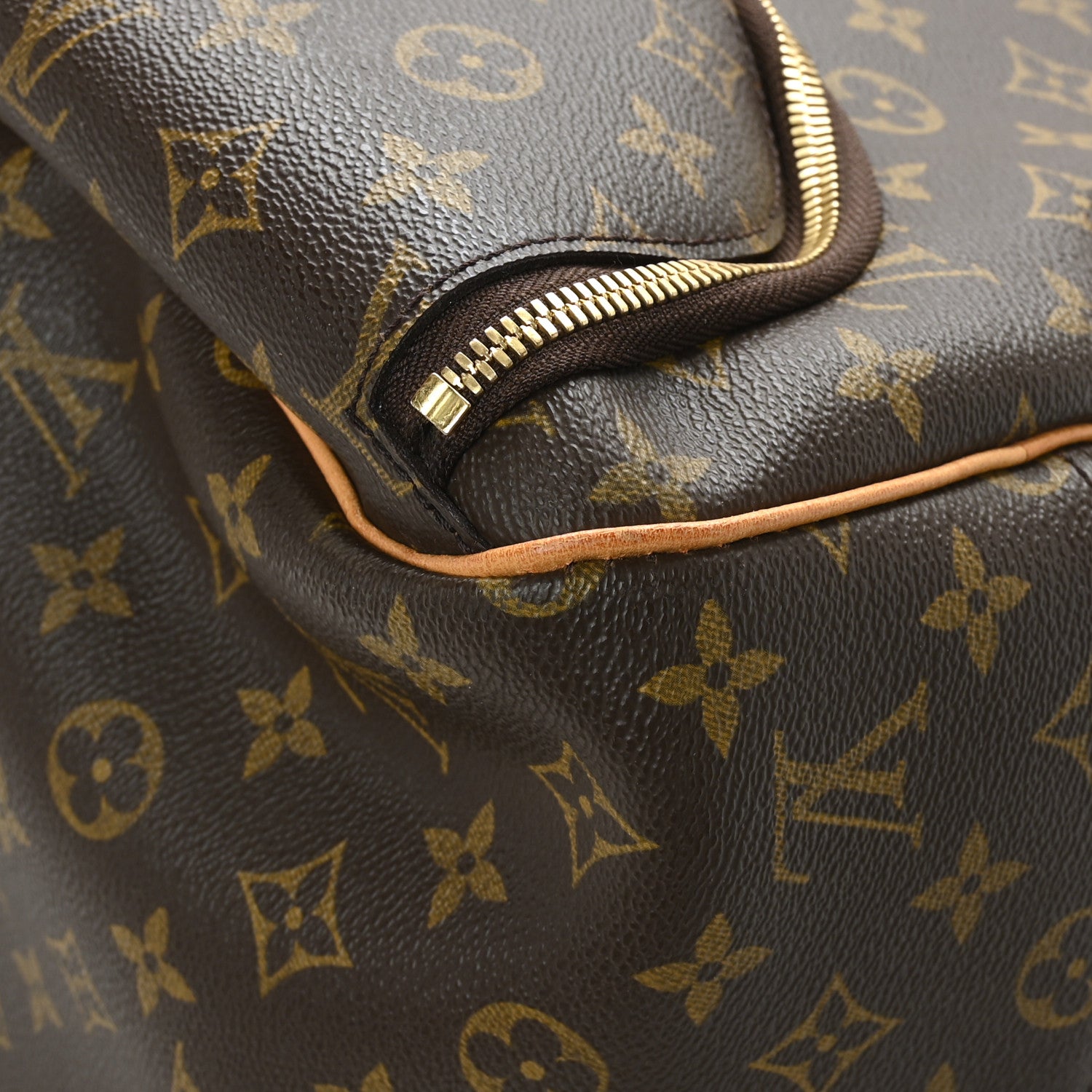 Louis Vuitton Monogram Evasion Sports Bag 9 of 11