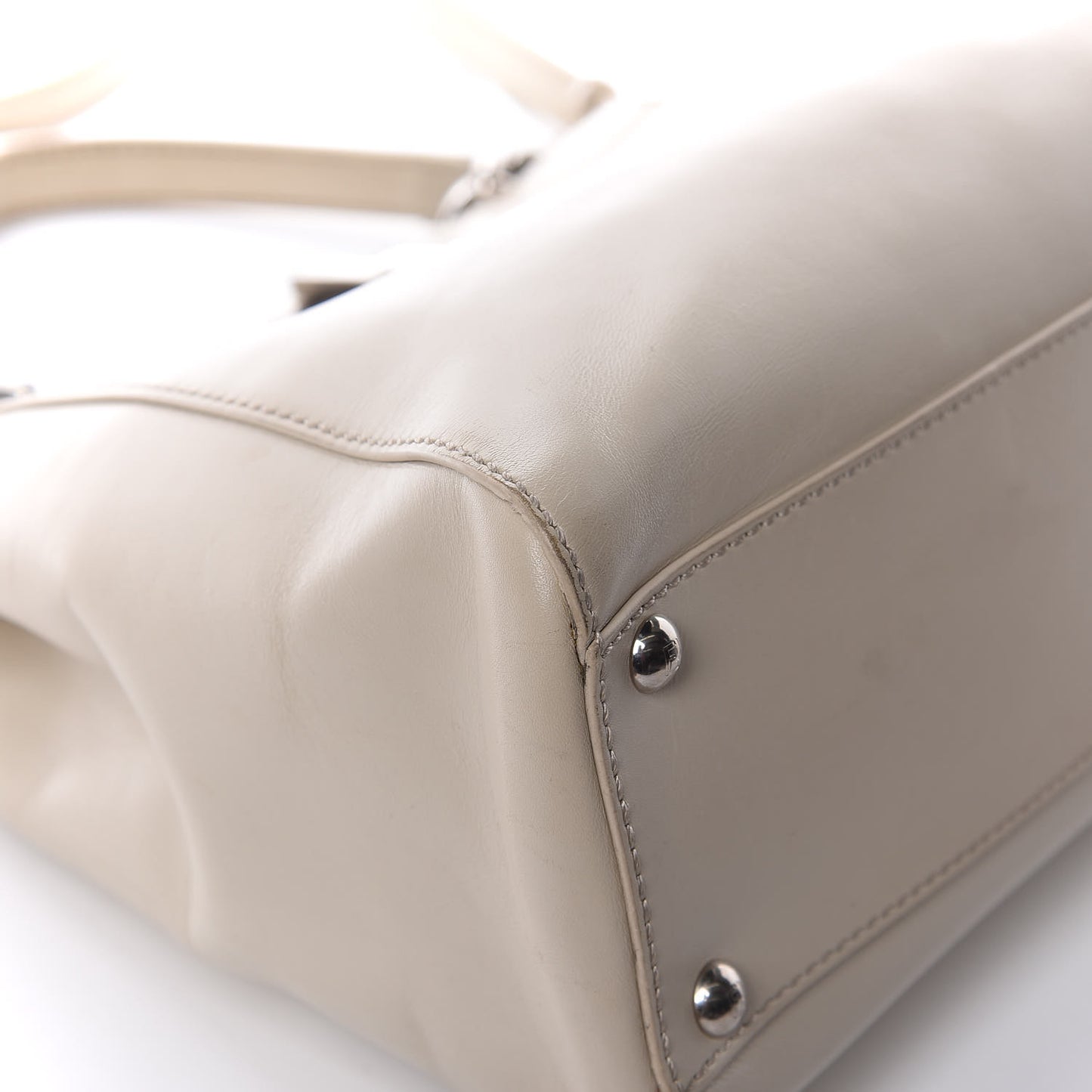 Vitello Morgan Shiny Nappa Medium Peekaboo Iconic Satchel Latte Azalea