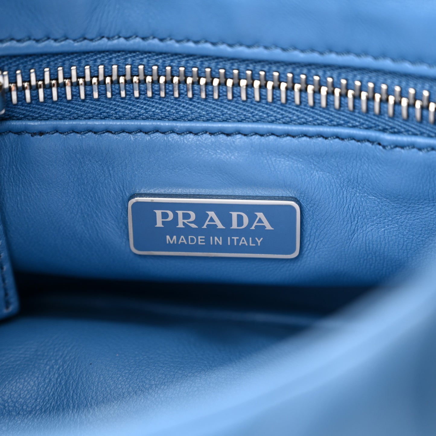 Nappa Soft Padded Re-Edition 2002 Moon Bag Onda