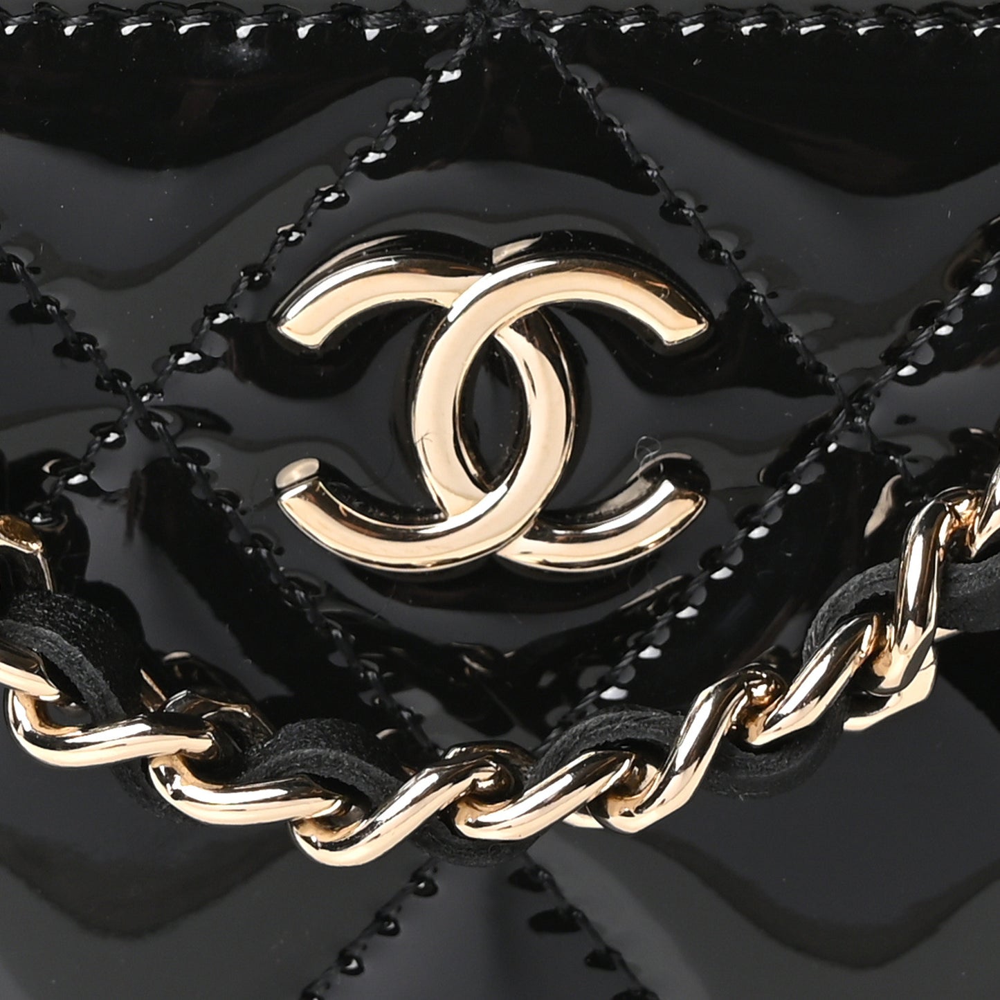Patent Quilted Pick Me Up Vanity Case Black