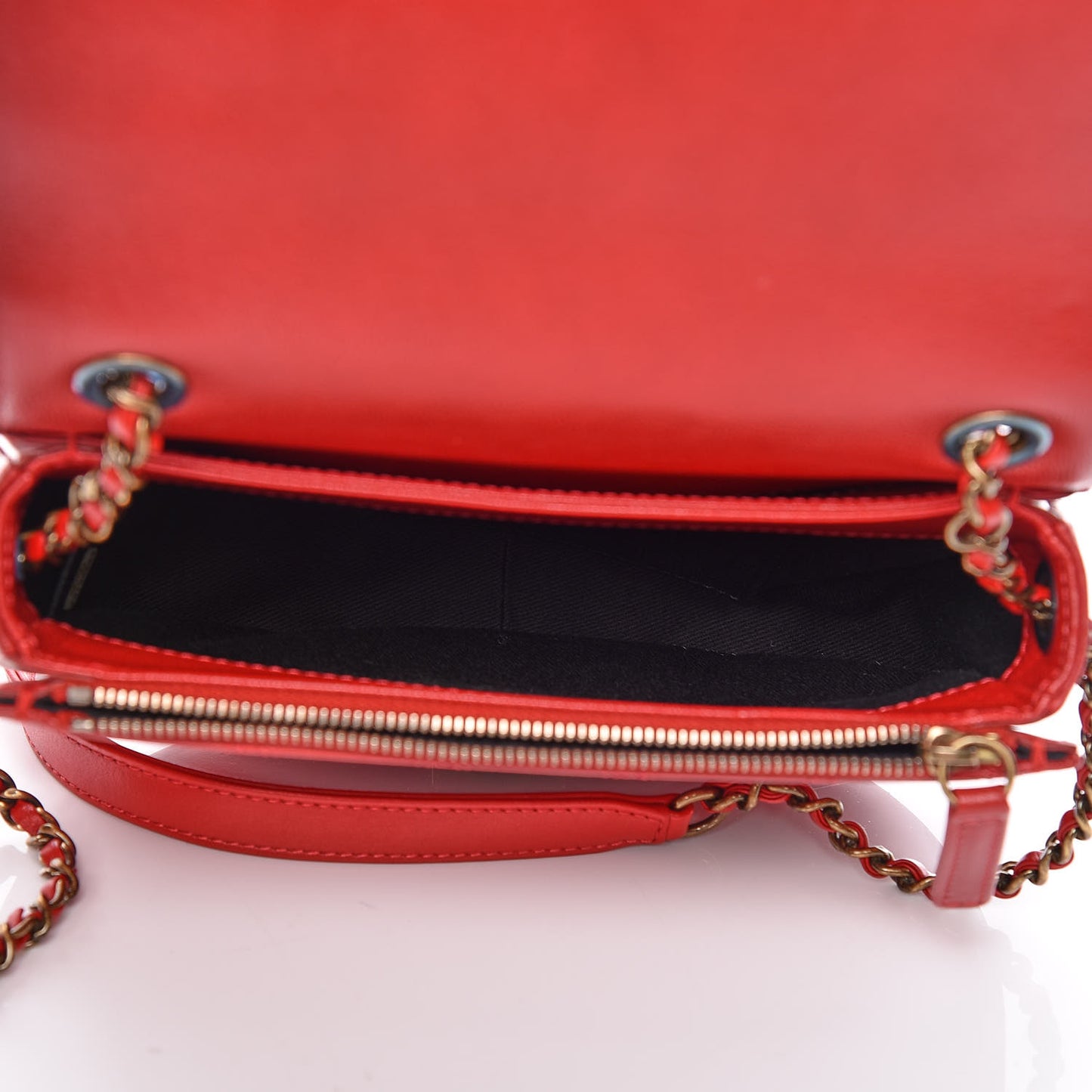 Shiny Calfskin Goatskin Quilted Small Coco Curve Messenger Flap Red