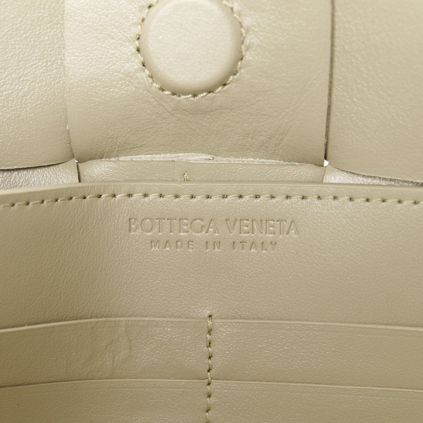 Calfskin Maxi Intrecciato Cassette Pouch On Strap Travertine