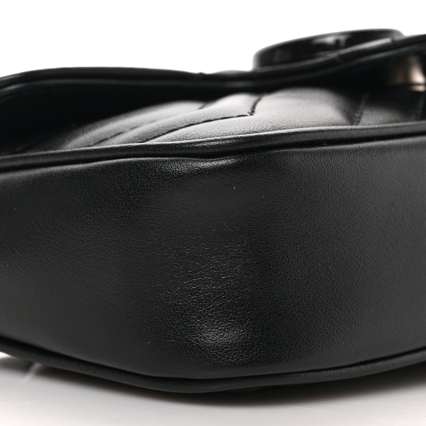 Calfskin Matelasse Monochrome GG Marmont Chain Belt Bag Black