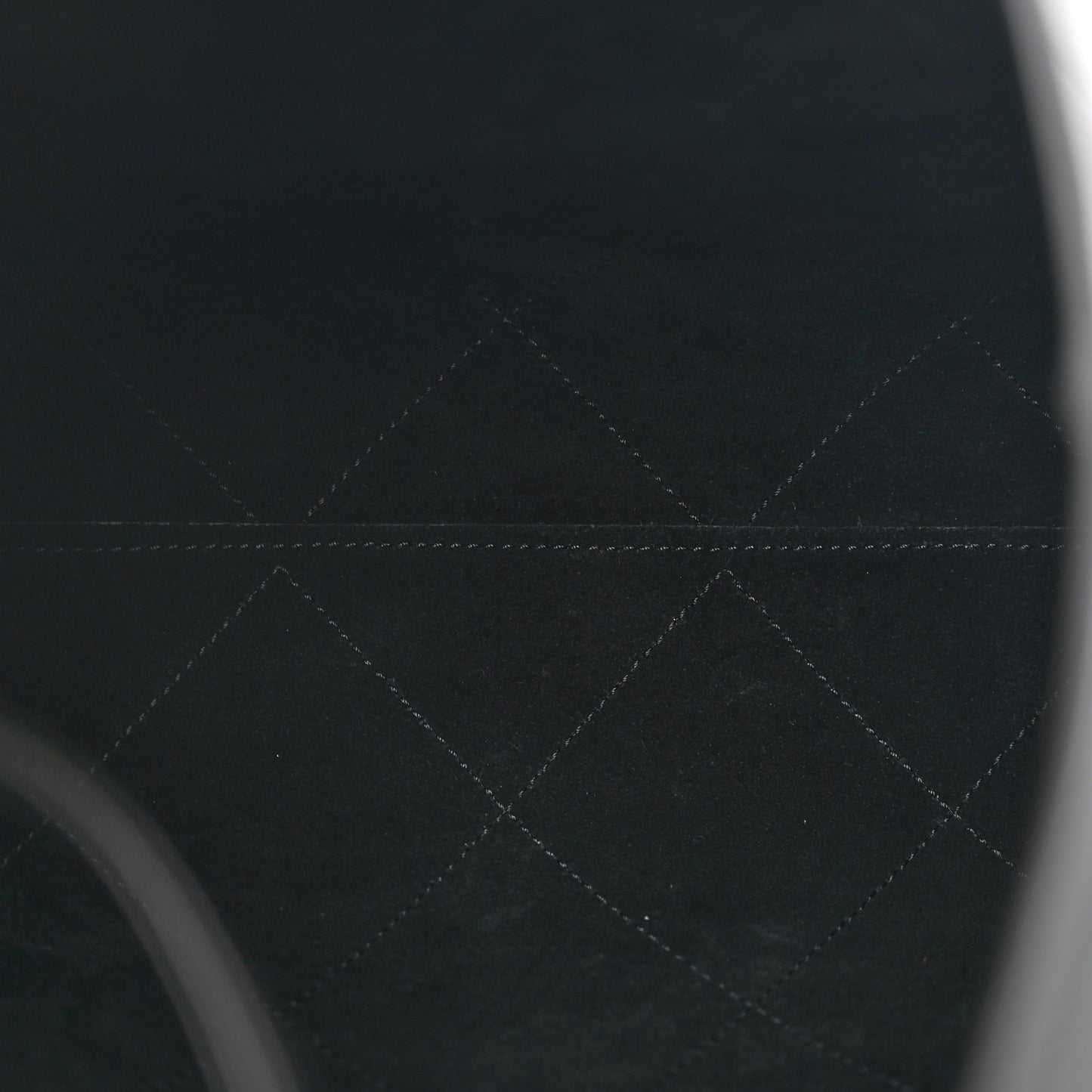 Shiny Lambskin Quilted Medium Hobo Black