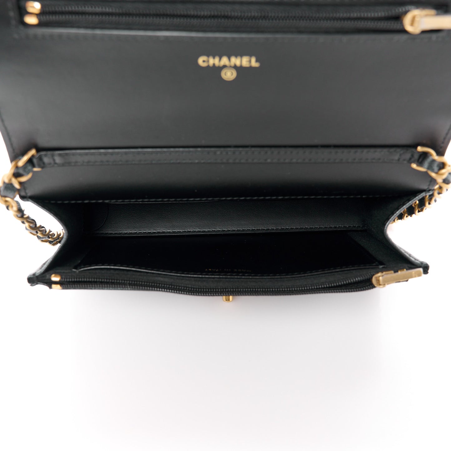Pearly Caviar Quilted Fit For You Wallet On Chain WOC Black