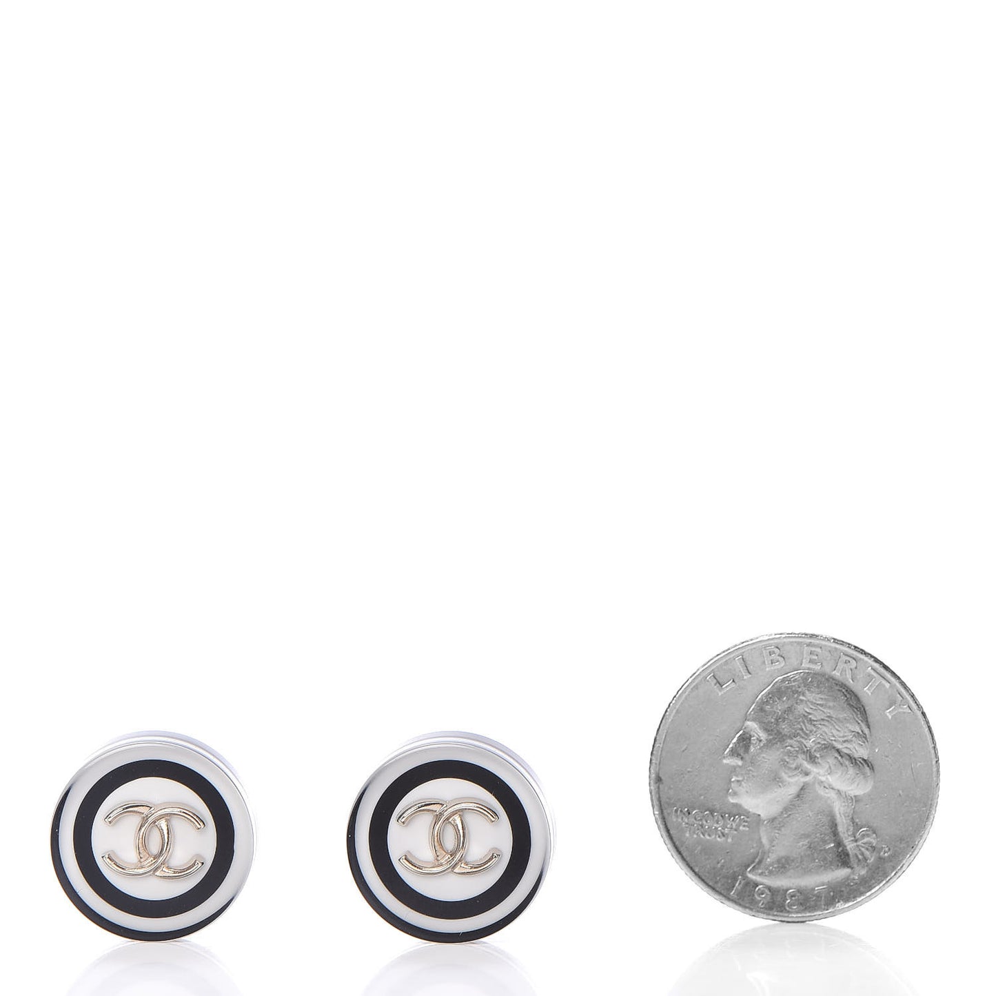 Resin CC Earrings White Black