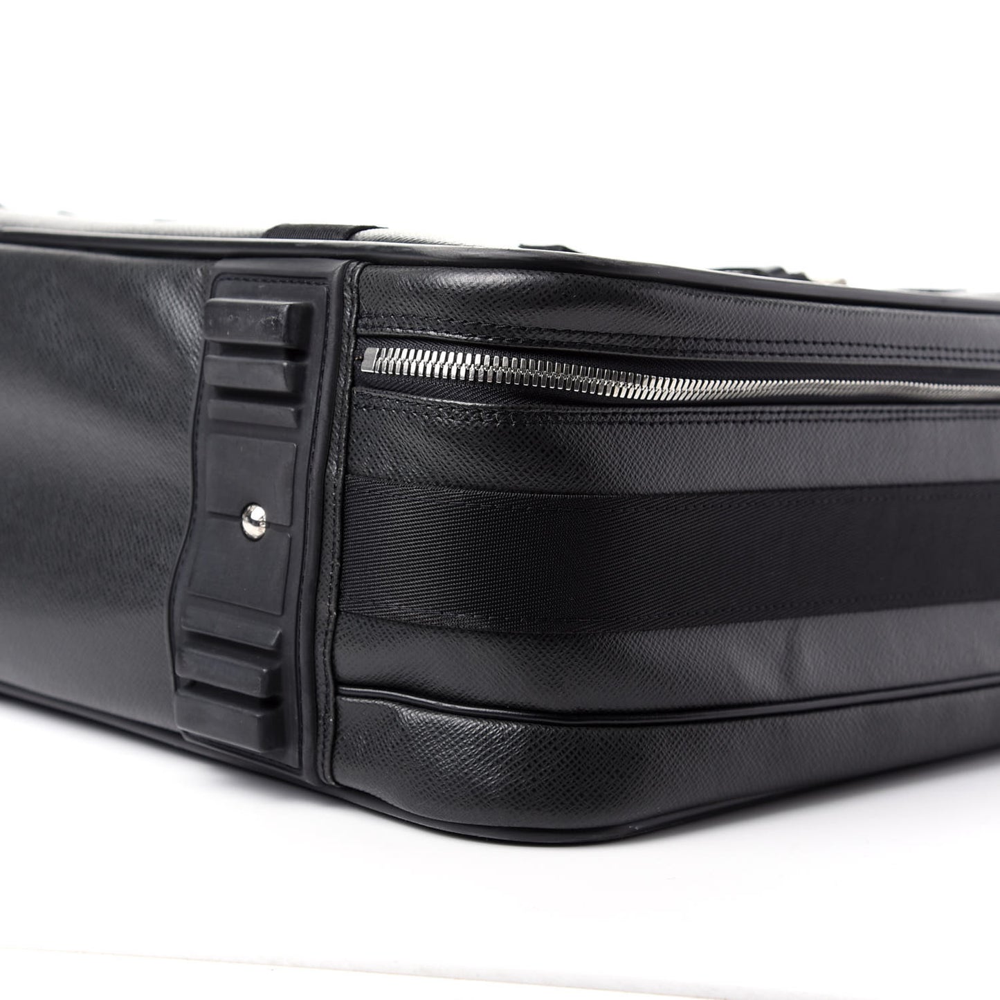 Taiga Satellite 53 Slate