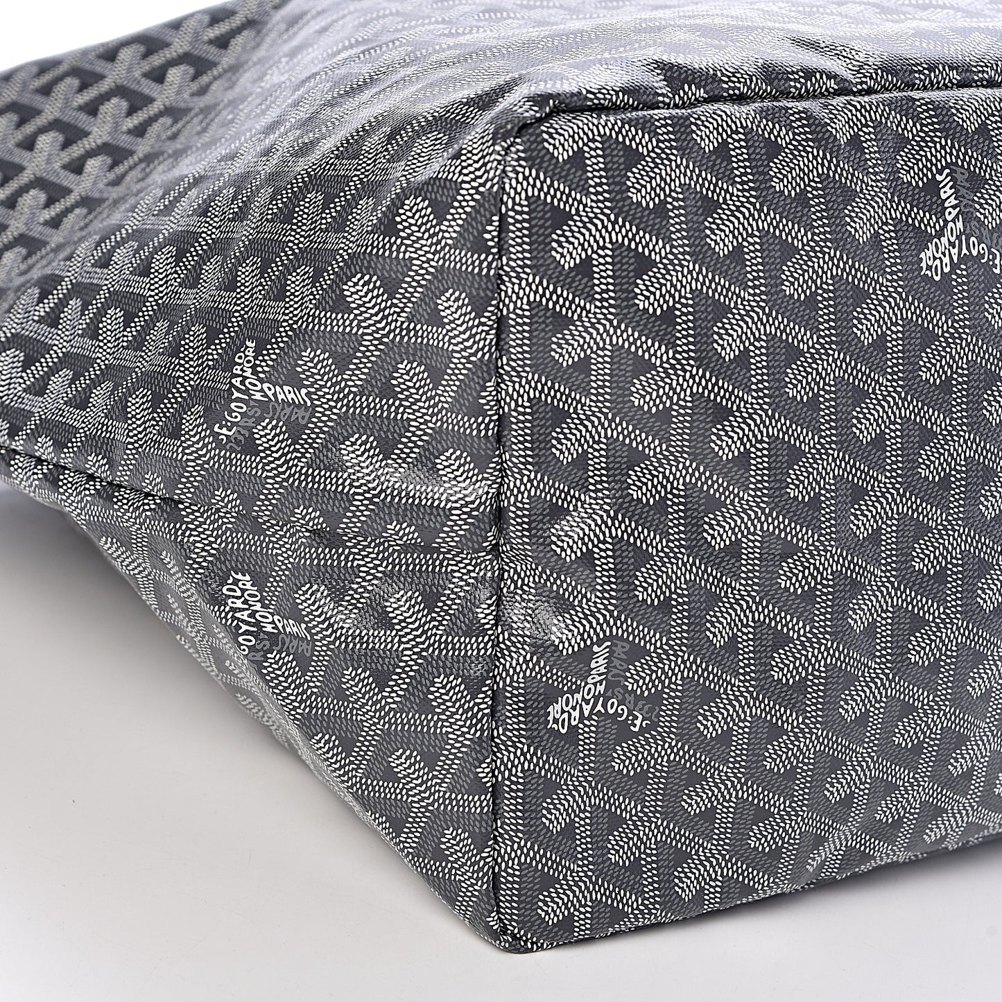 Goyardine Saint Louis GM Grey