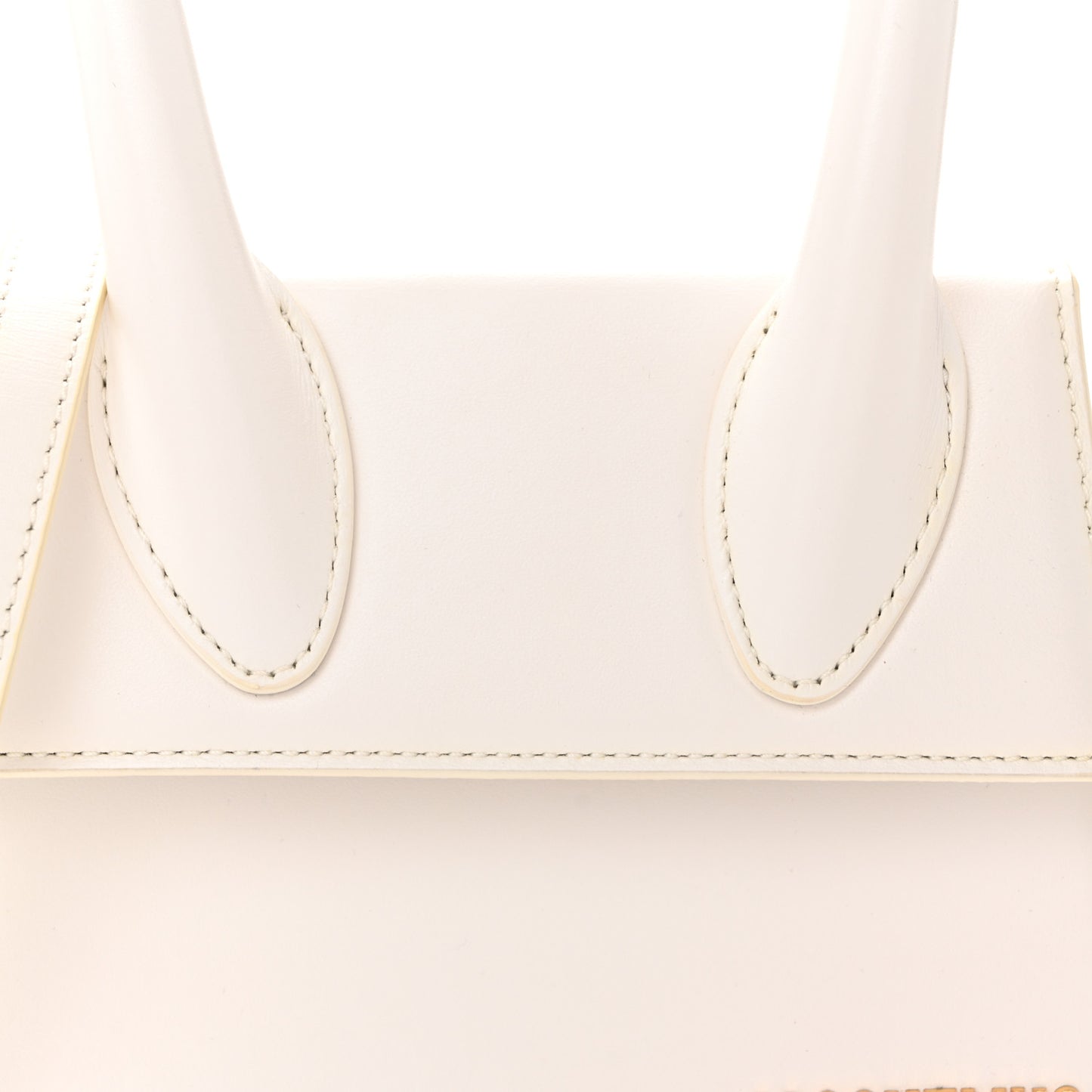Smooth Calfskin Le Chiquito Moyen White