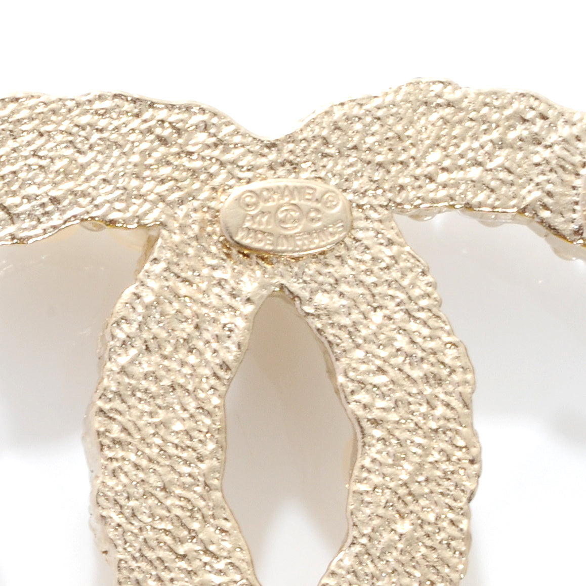 CC Pearl Brooch Pin Gold