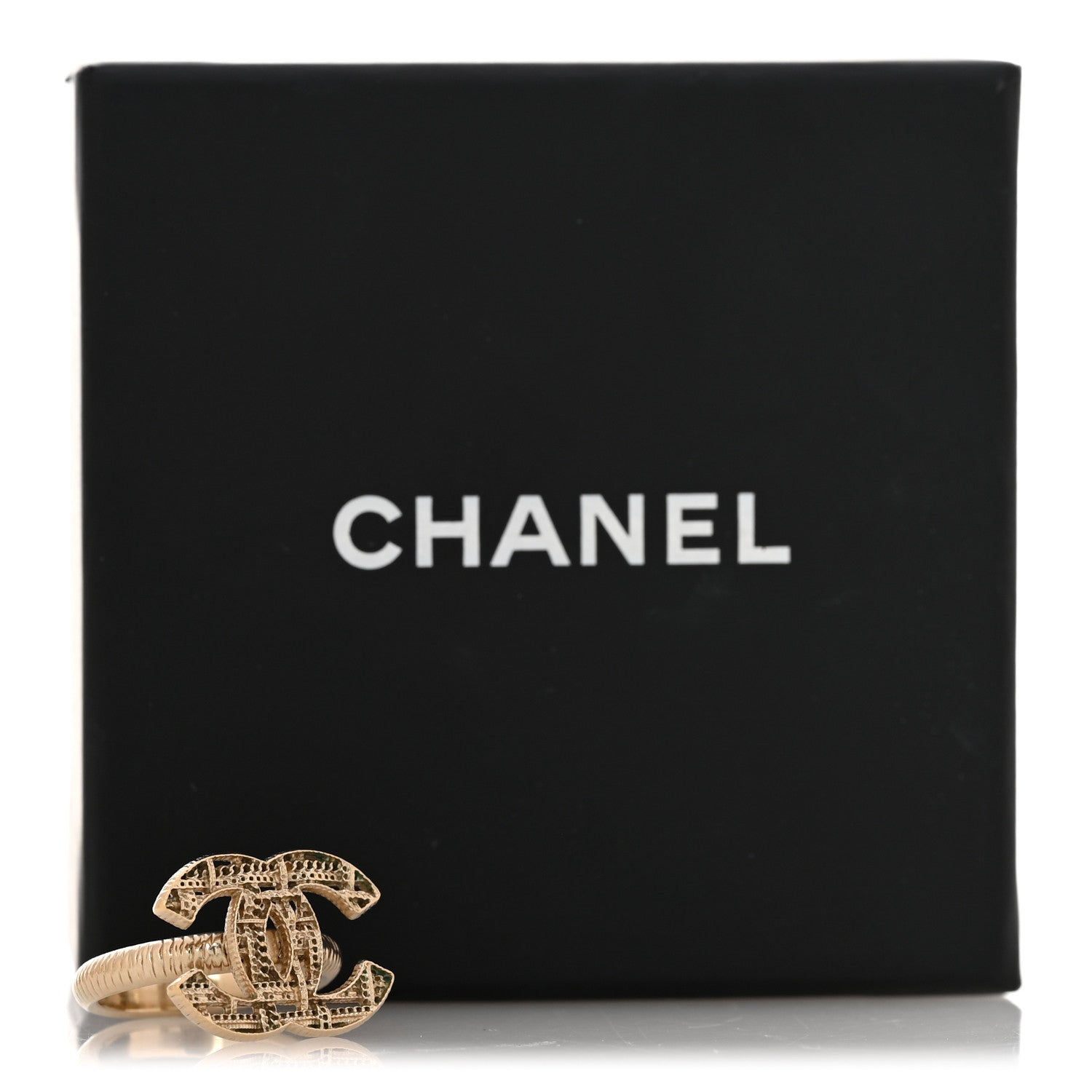 Chanel Tweed Effect CC Ring 53 6.25 Gold 5 of 5