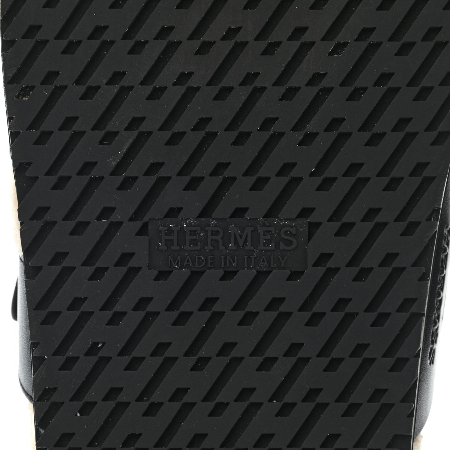 Hermes Veau Indios Woolskin Mens Chypre Sandals 42 Black Ecru 9 of 9