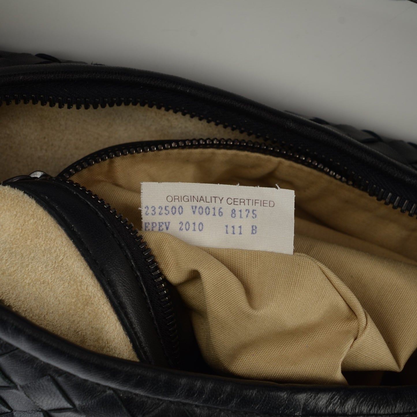 Nappa Intrecciato Large Belly Veneta Hobo Nero Black