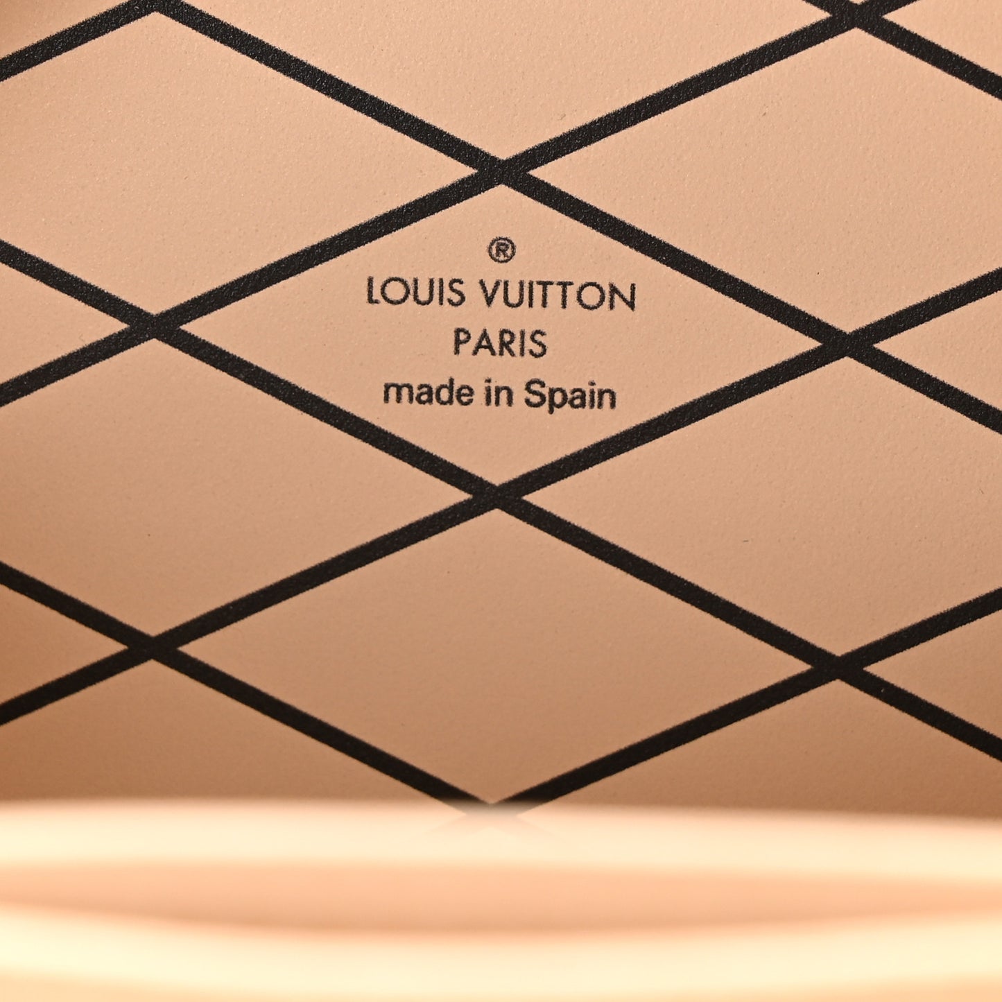 Reverse Monogram Mini Boite Chapeau