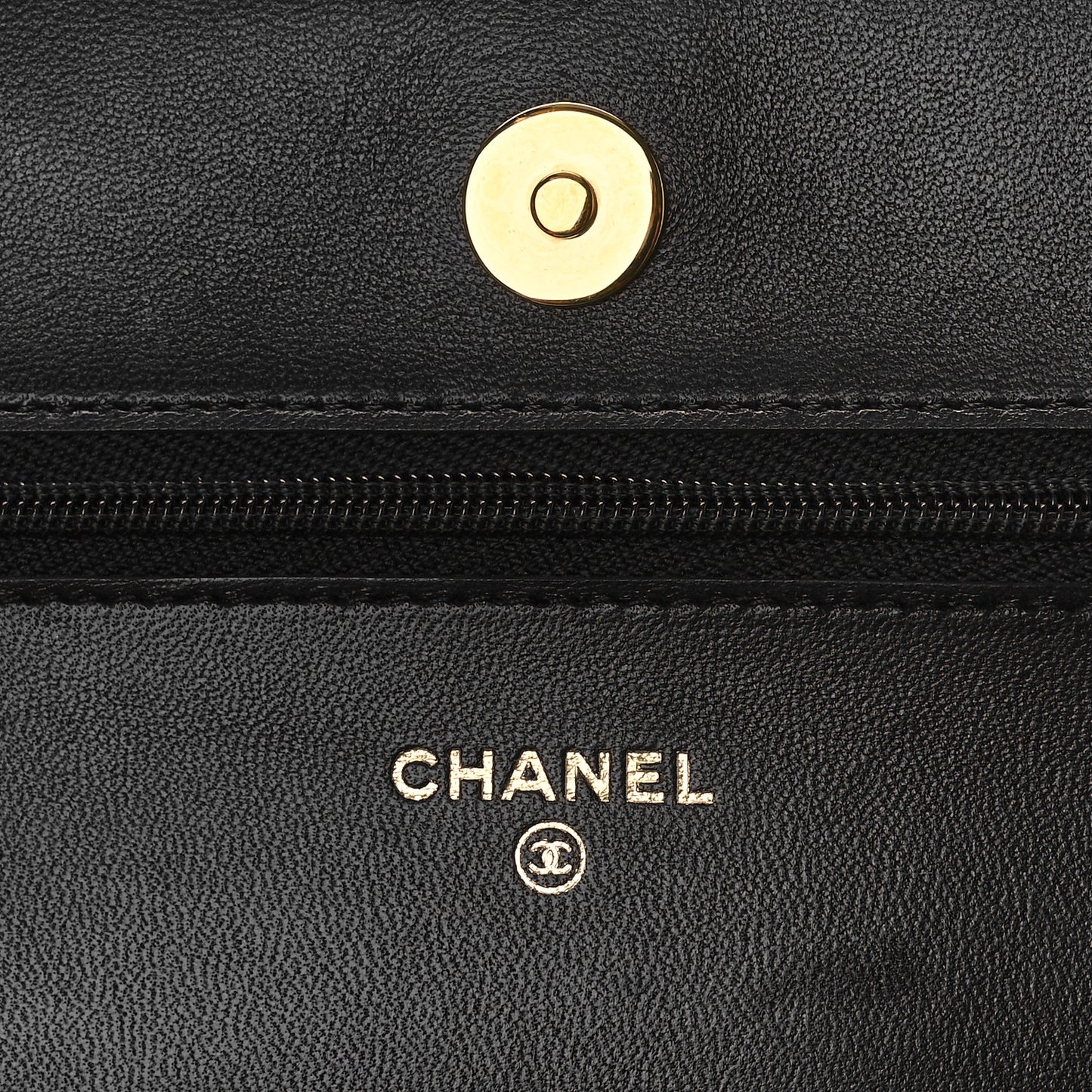 Lambskin Quilted Wallet On Chain WOC Black