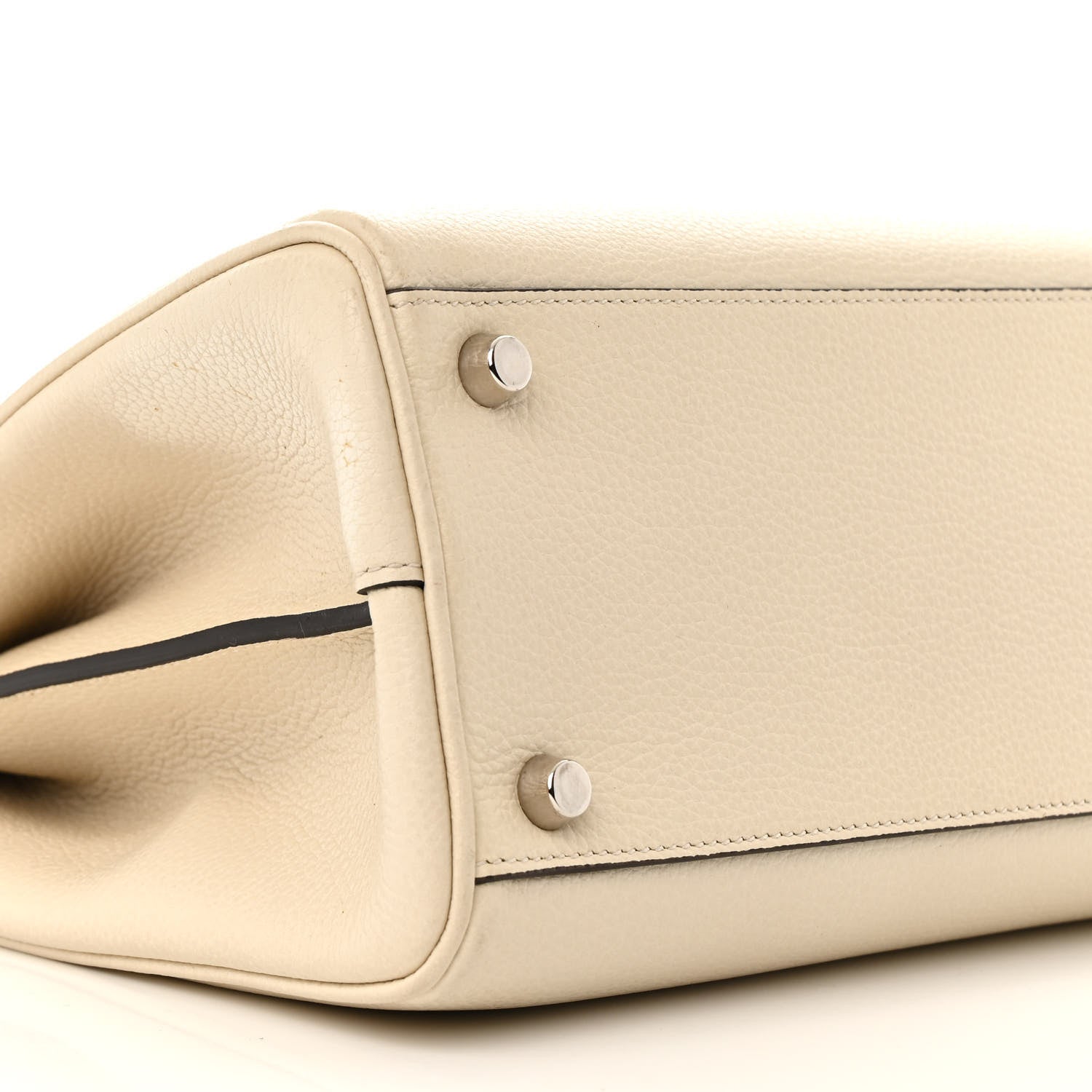 Gucci Grainy Calfskin Small Zumi Top Handle Bag Mystic White 11 of 16
