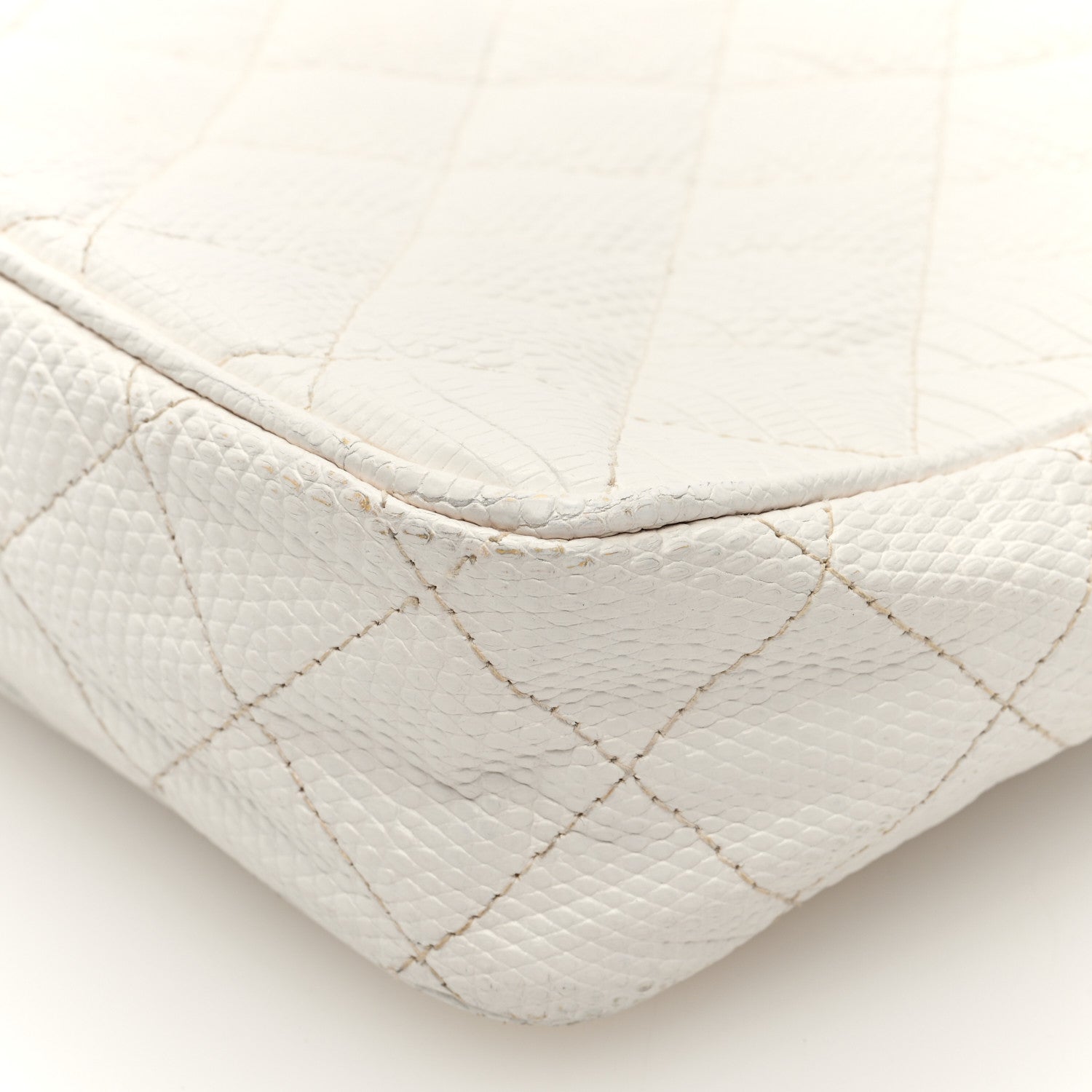 Chanel Lizard Quilted Small Tassel Camera Case White 10 of 11