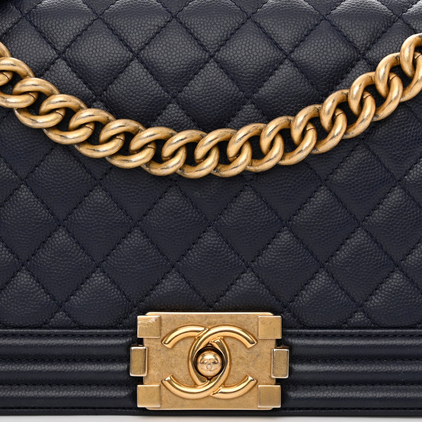 Caviar Quilted Medium Boy Flap Navy
