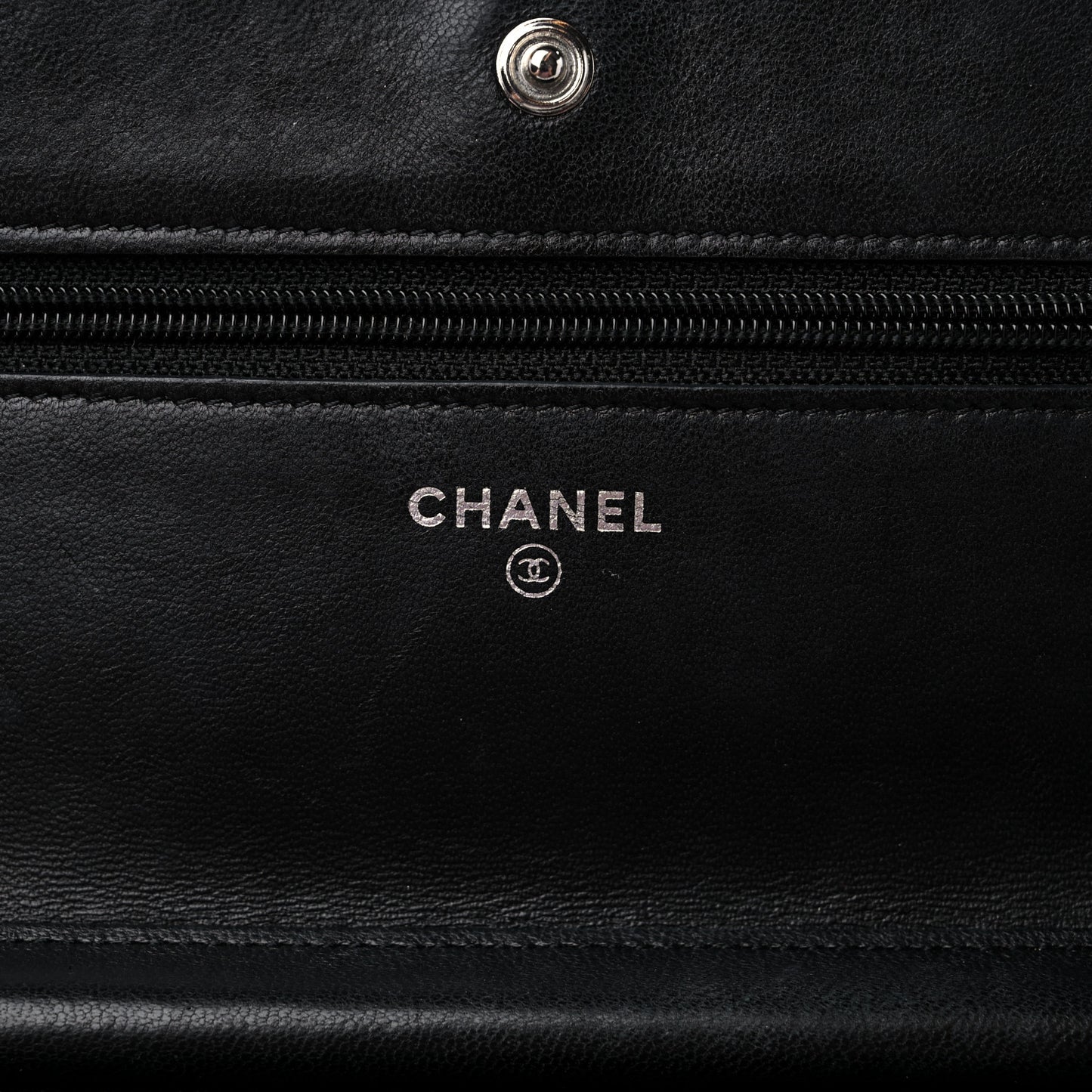 Lambskin Quilted Wallet On Chain WOC Black