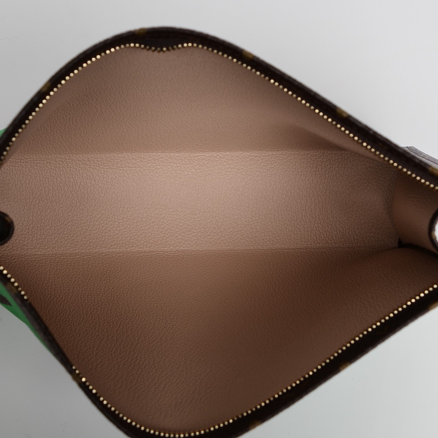 Louis Vuitton Monogram Tahitienne Hawaii Toiletry Pouch 26 6 of 6