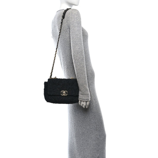 Tweed Quilted Medium Chanel 19 Flap Black