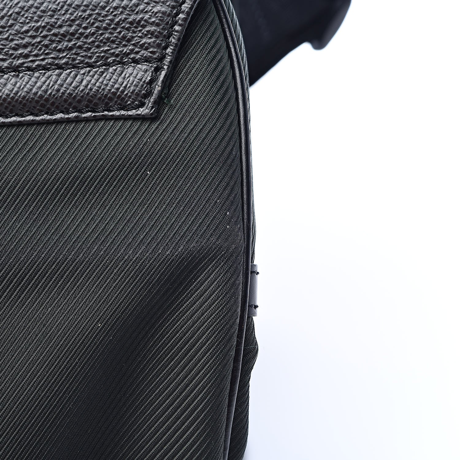 Louis Vuitton Taiga Nylon 2 Hanger Garment Carrier Epicea 8 of 13