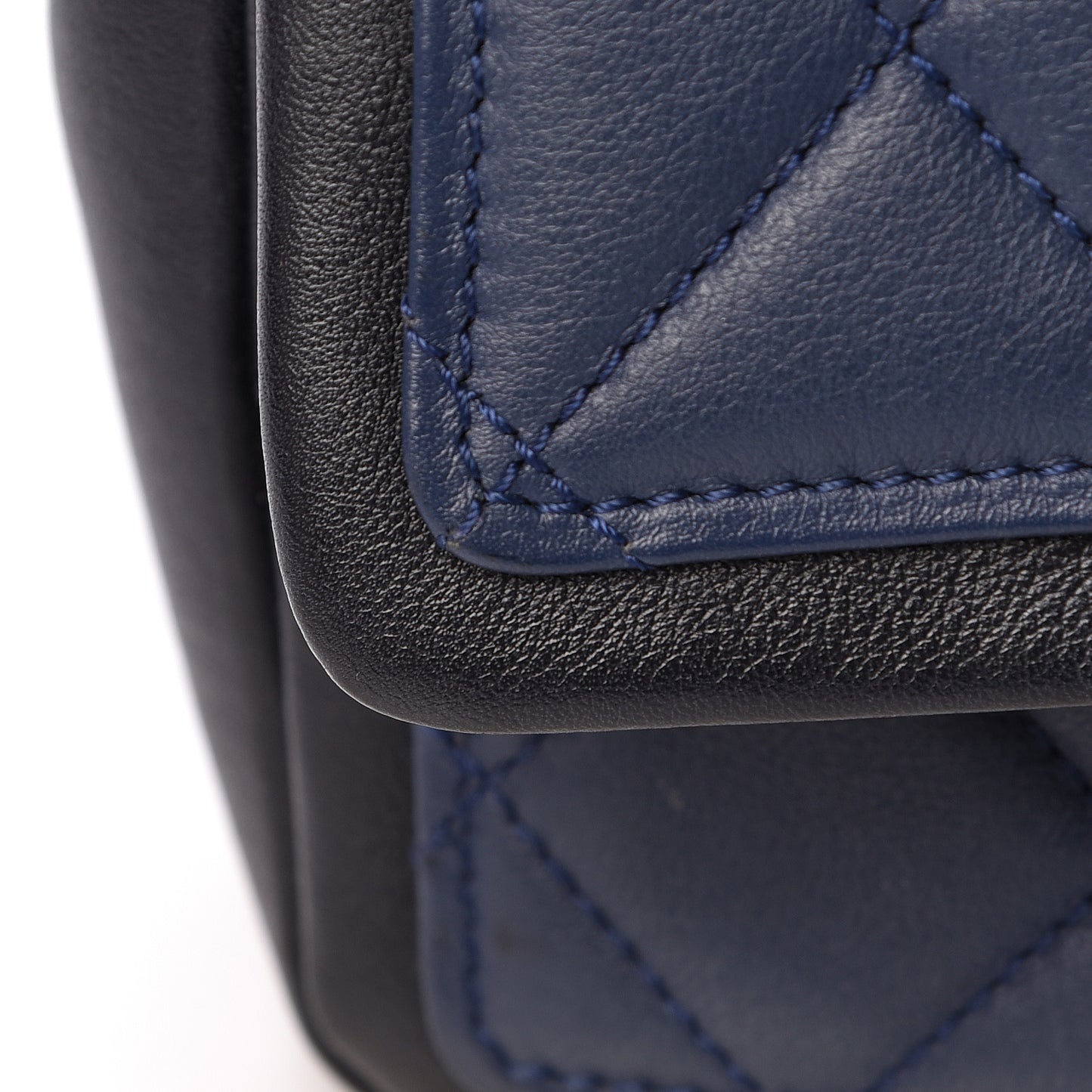 Lambskin Quilted Medium Graphic Flap Navy Black