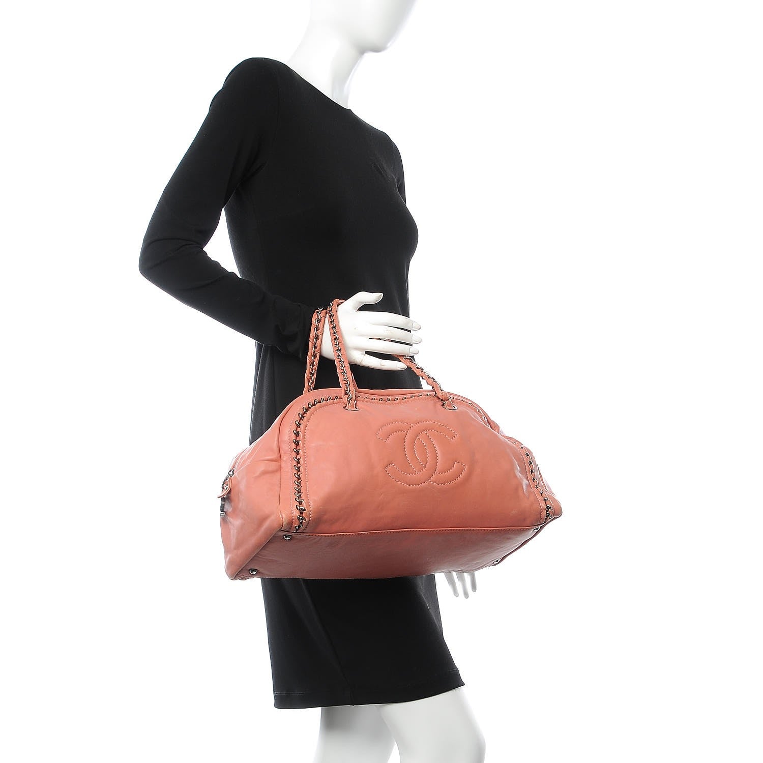 Chanel Smooth Calfskin Medium Luxe Ligne Bowler Pink 2 of 9