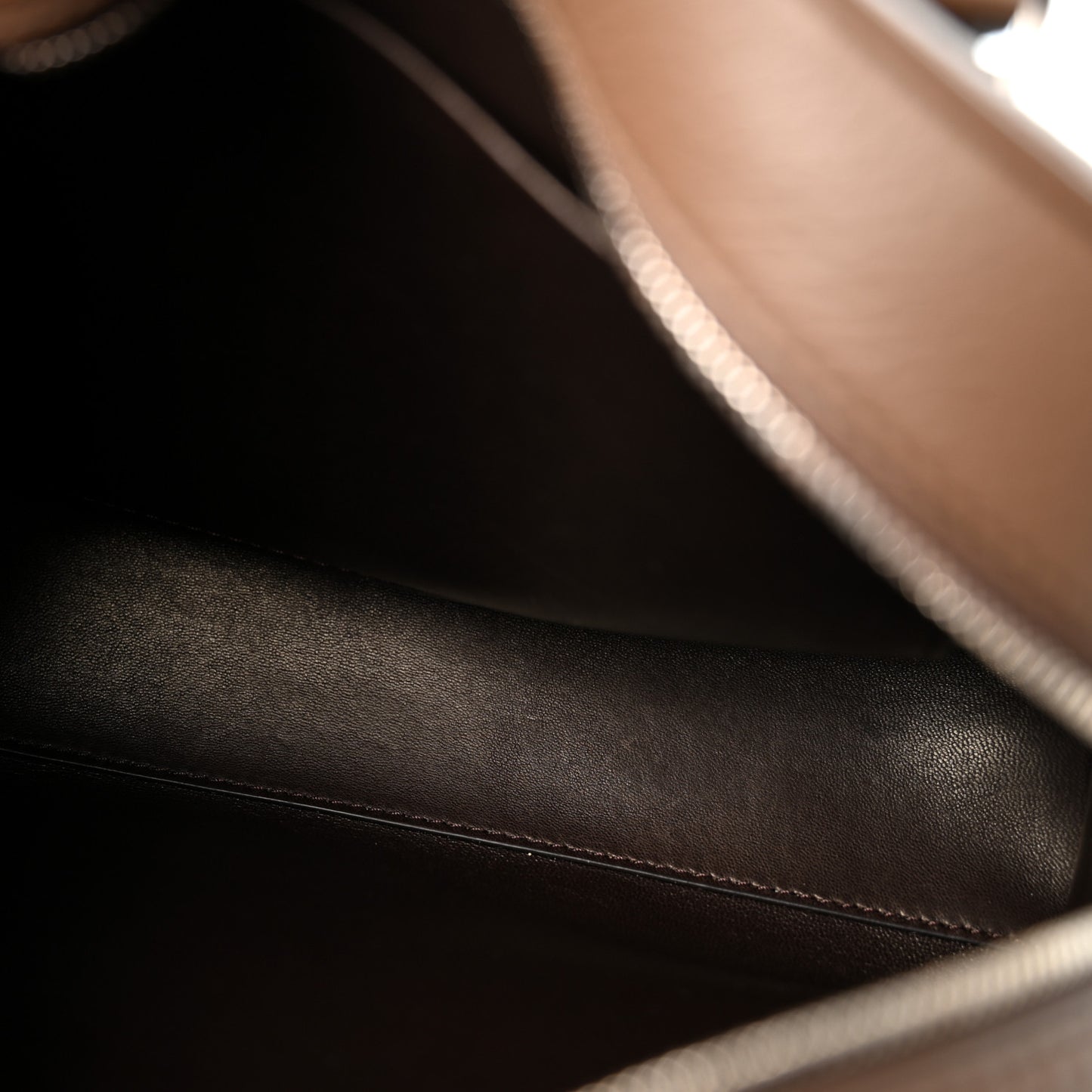 Matte Grained Calfskin India 10 Dark Olive