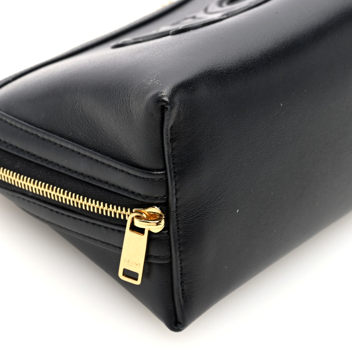 Smooth Calfskin Cuir Triomphe Clutch on Chain Black