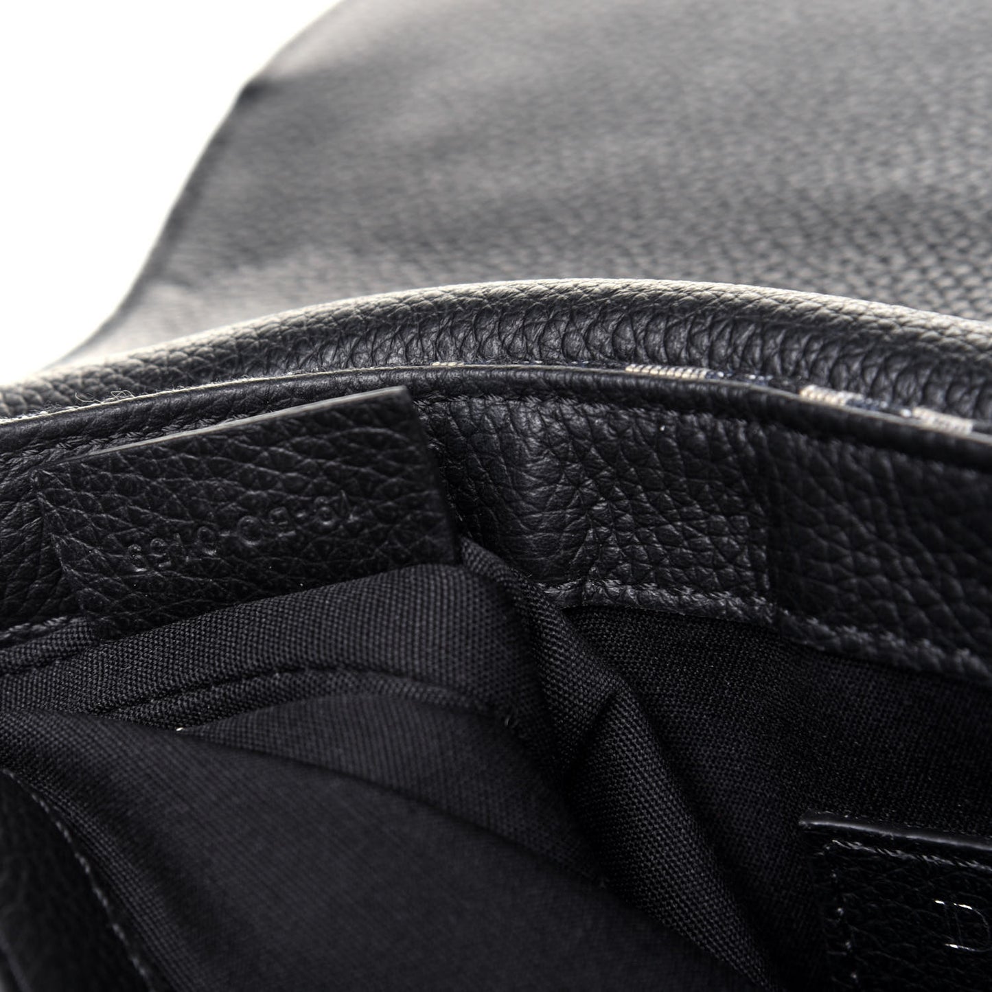 Oblique Saddle Messenger Pouch Beige Black