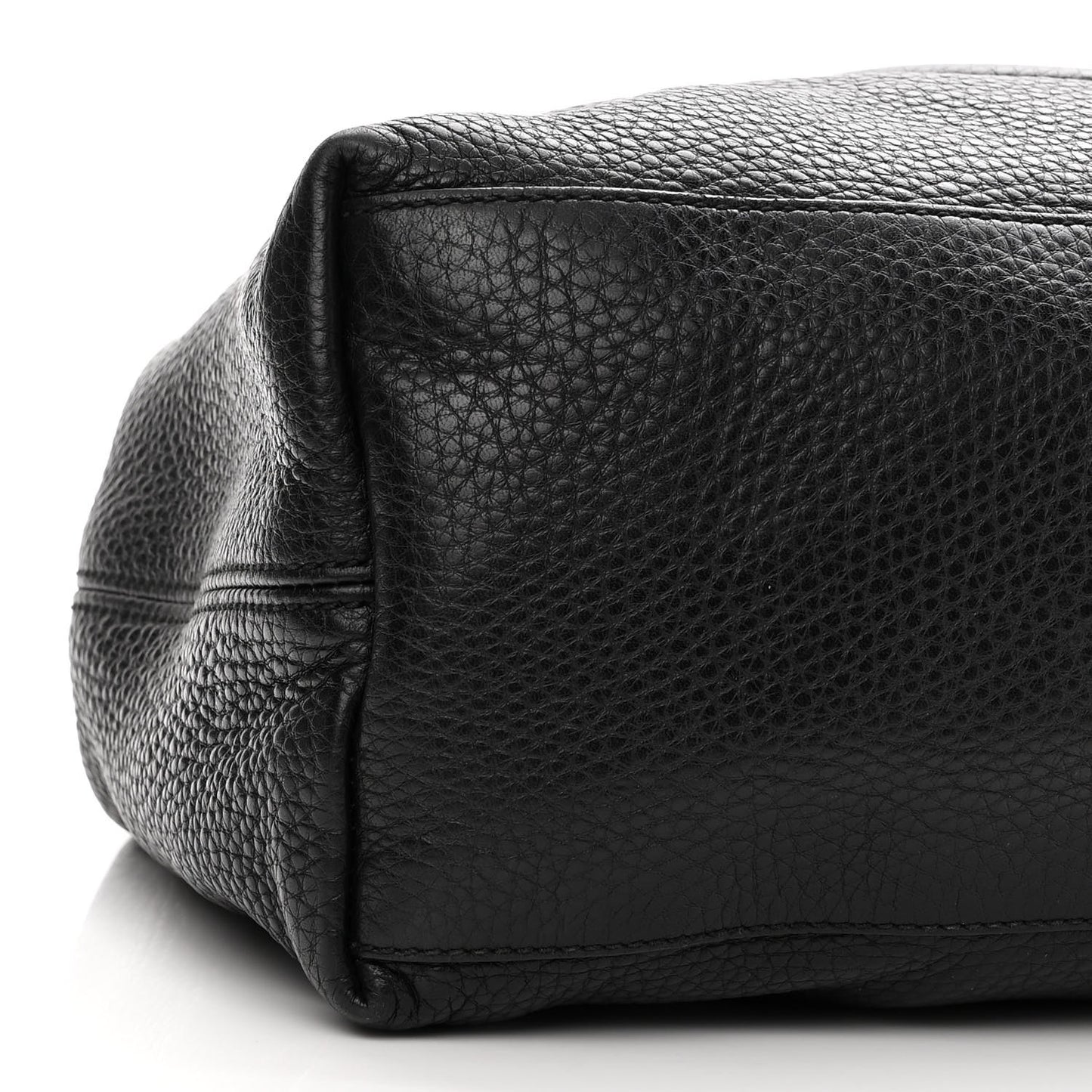 Pebbled Calfskin Medium Soho Chain Shoulder Bag Black