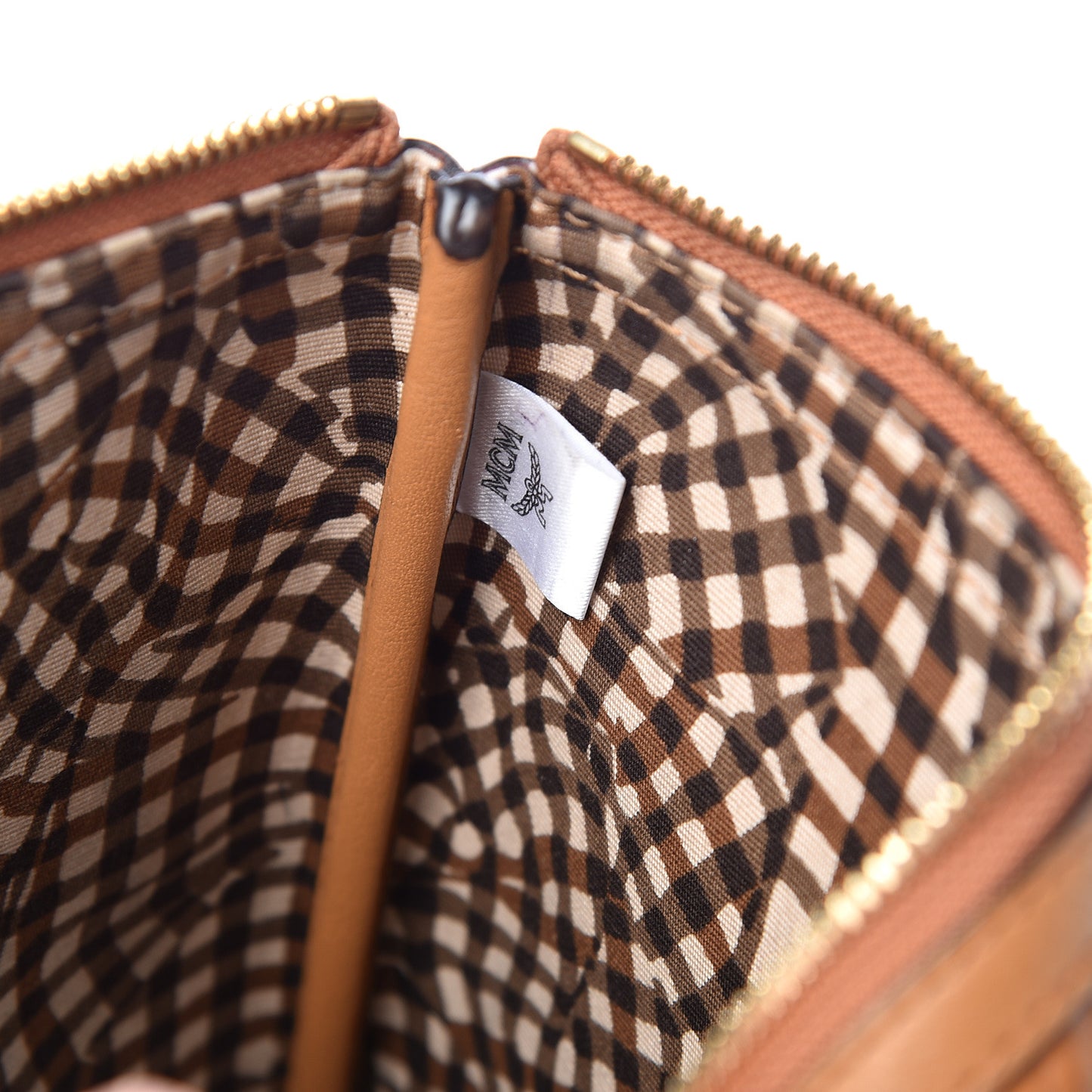 Visetos Medium Stark Wristlet Pouch Cognac