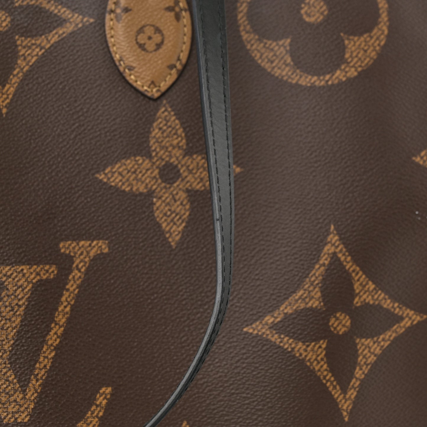 Reverse Monogram Giant Onthego GM