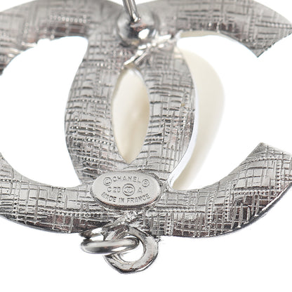 Chanel Crystal Pearl CC Drop Darling Bows Earrings Silver Pearly White 4 of 5