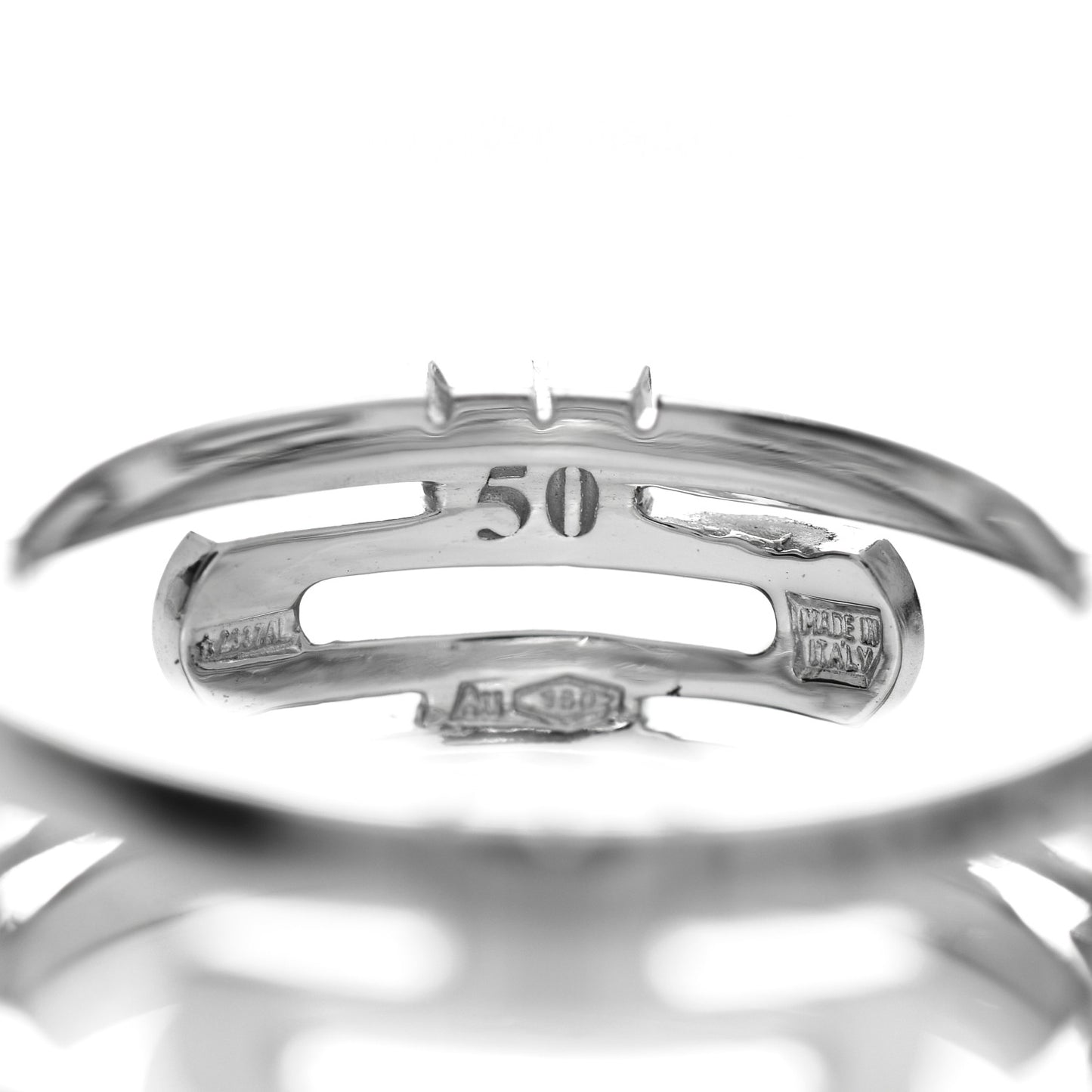 18K White Gold Parentesi Band Ring 50 5.25