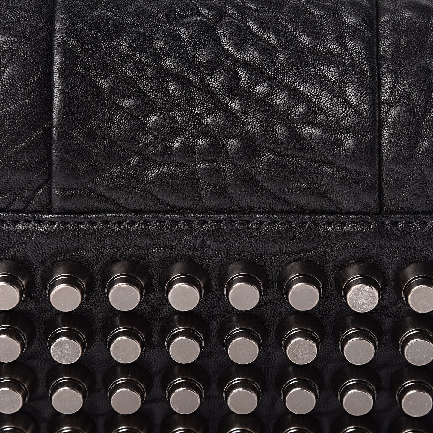 Pebbled Lambskin Rockie Black Rhodium Hardware