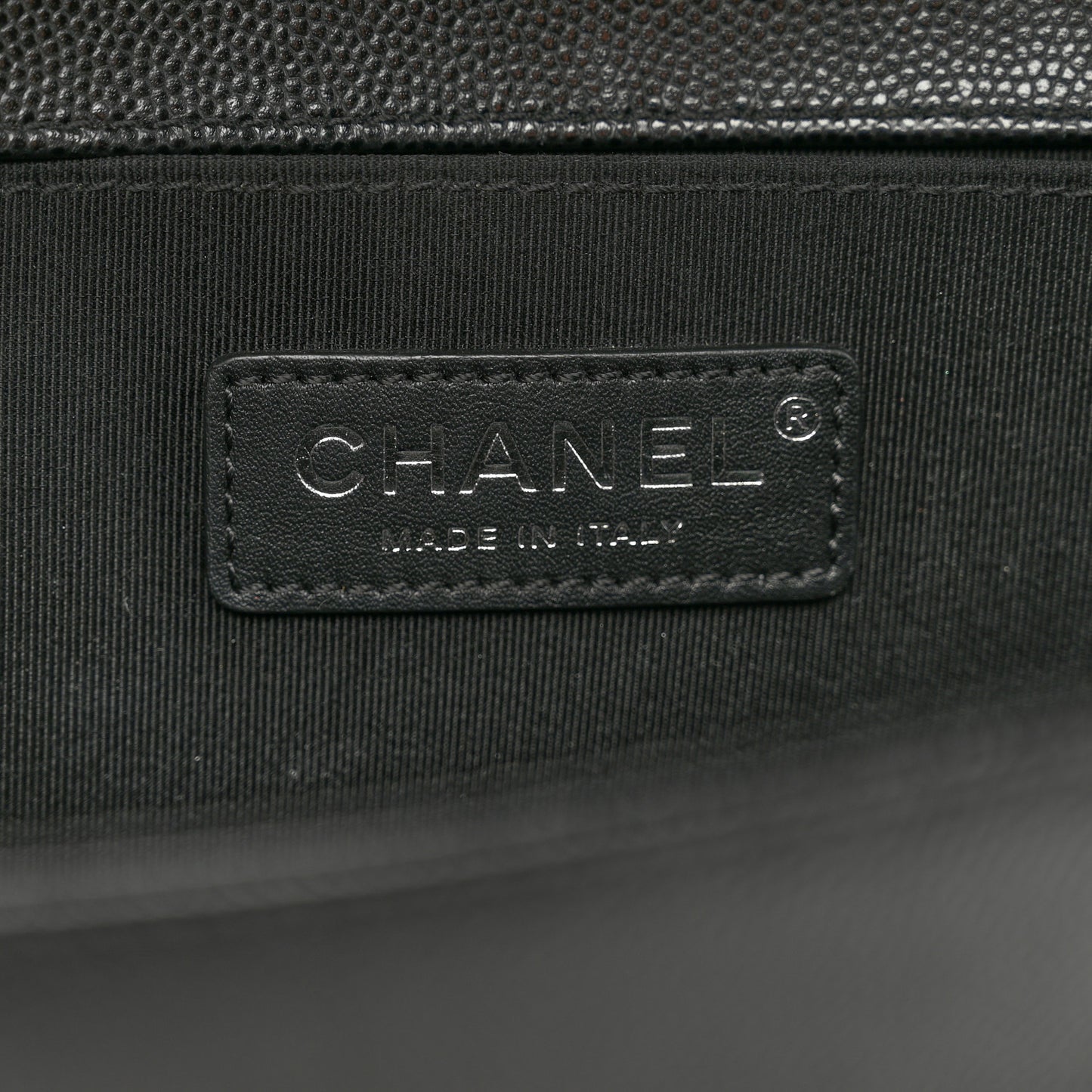 Caviar Quilted Medium Boy Flap Black