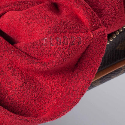 Louis Vuitton Monogram Croissant MM 7 of 9