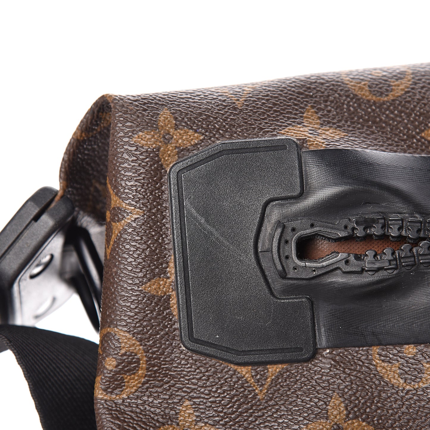 Monogram Messenger Voyage Waterproof